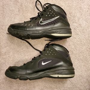 Black Nike hi tops.
